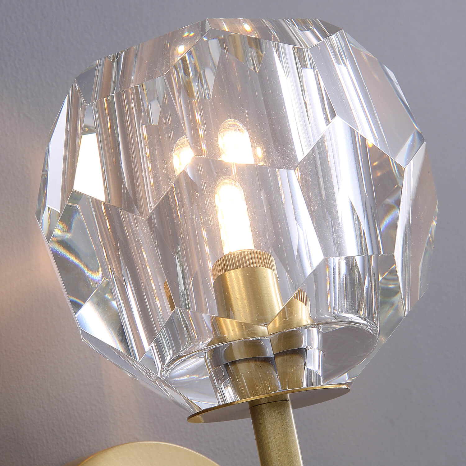Short Pole Brass Crystal Wall Light Detail-1